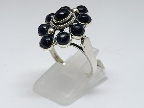 Onyx www.toen-ennu.nl